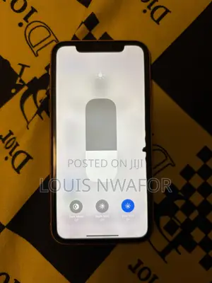 Apple iPhone XR 64 GB Red