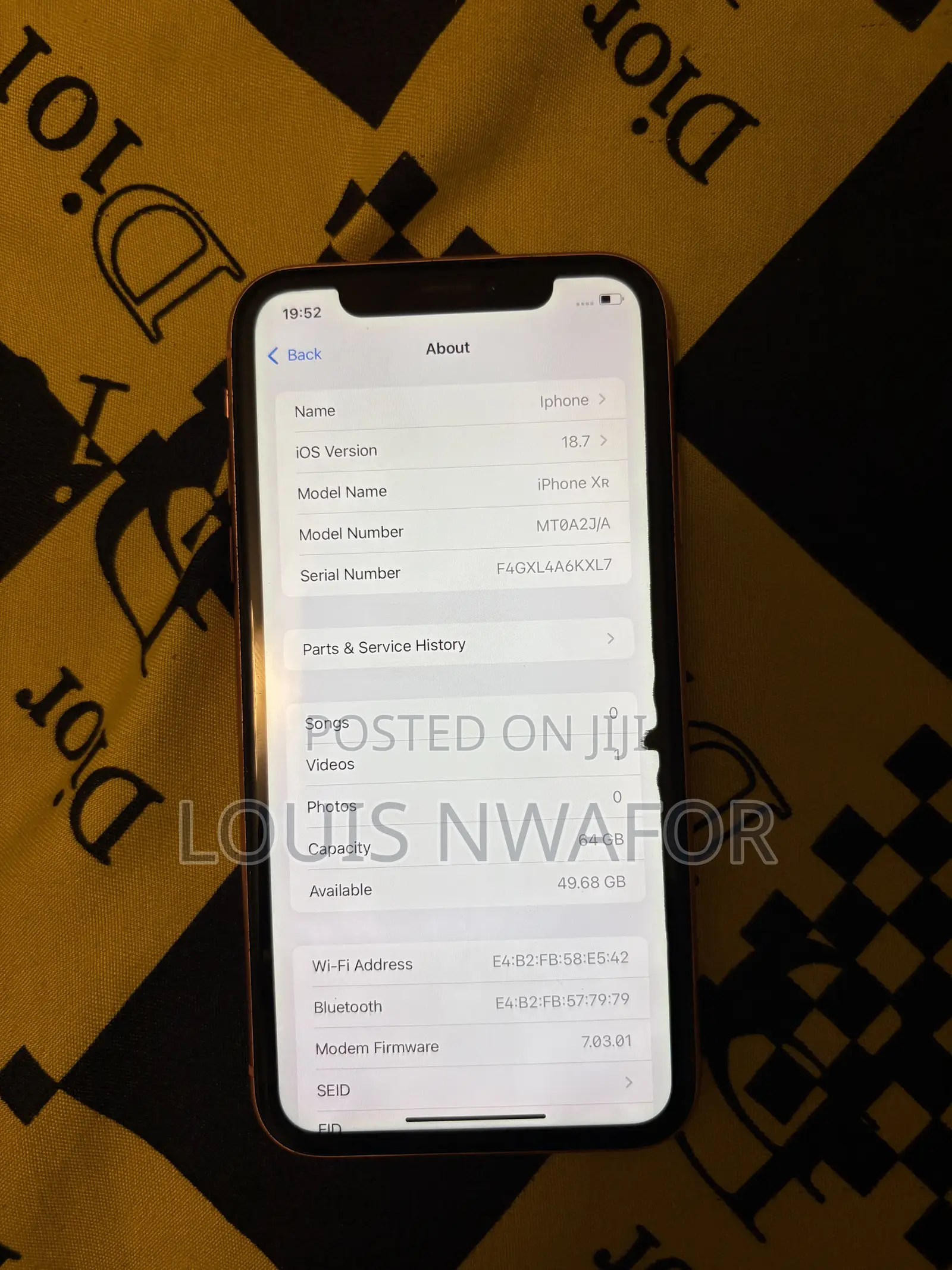 Apple iPhone XR 64 GB Red