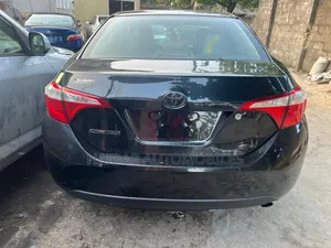 Toyota Corolla 2015 Black