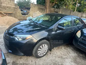 Toyota Corolla 2015 Black