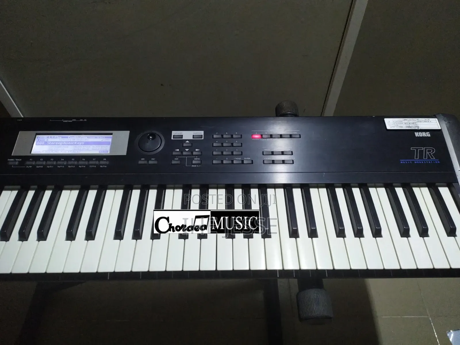 Korg TR76 Synthesizer Keyboard