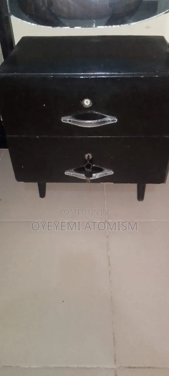 Standing Mirror With Two Drawers.