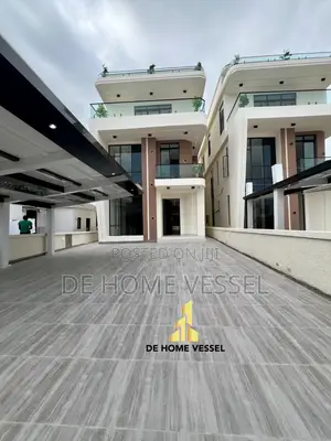 5bdrm Duplex in Chevron for sale