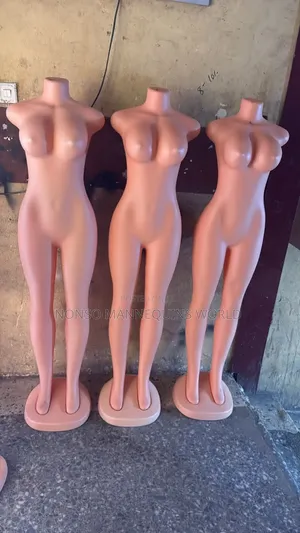 Size 10 Female Armelss Plastic Display Mannequin