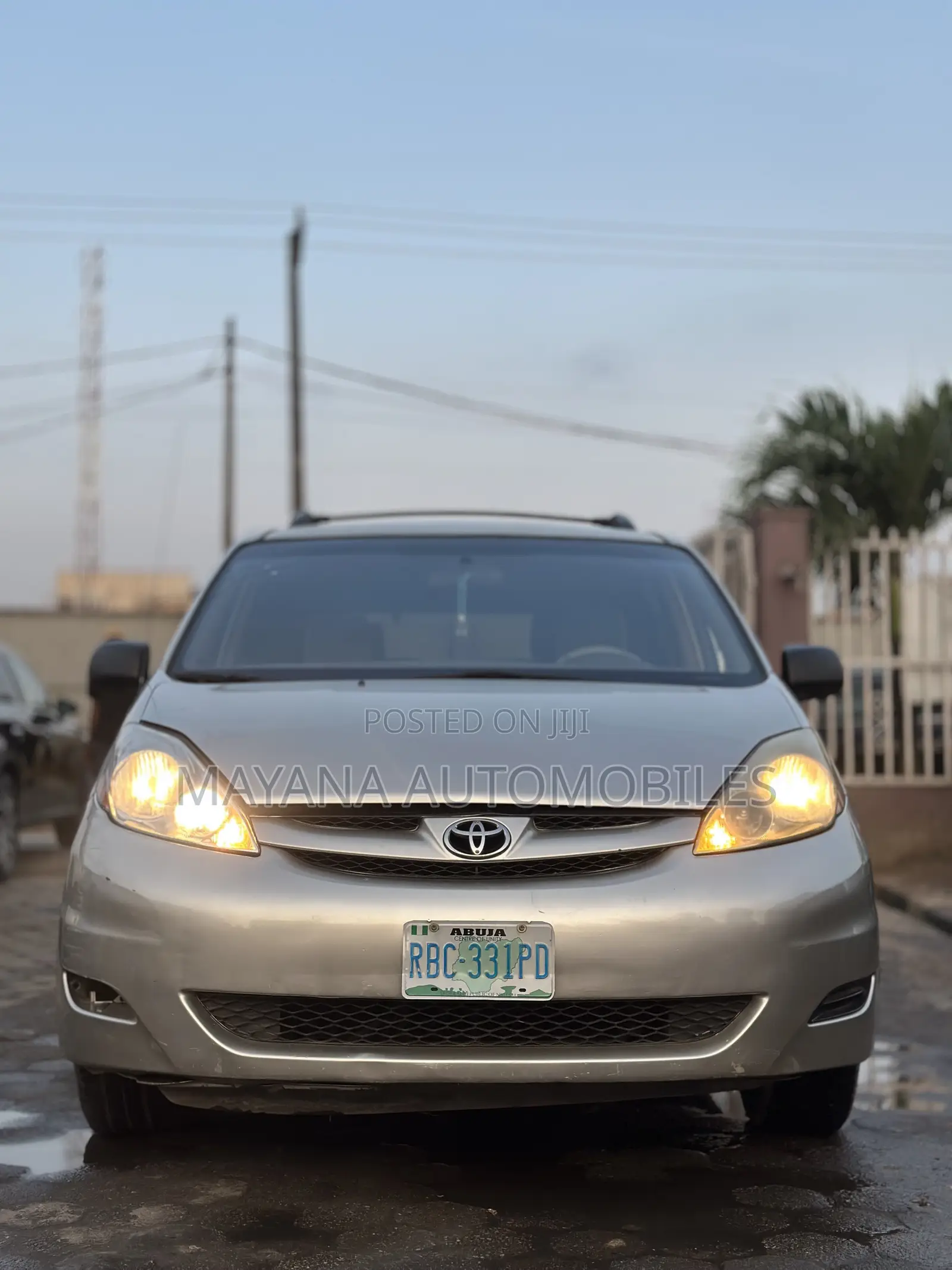 Toyota Sienna LE AWD 2006 Gold