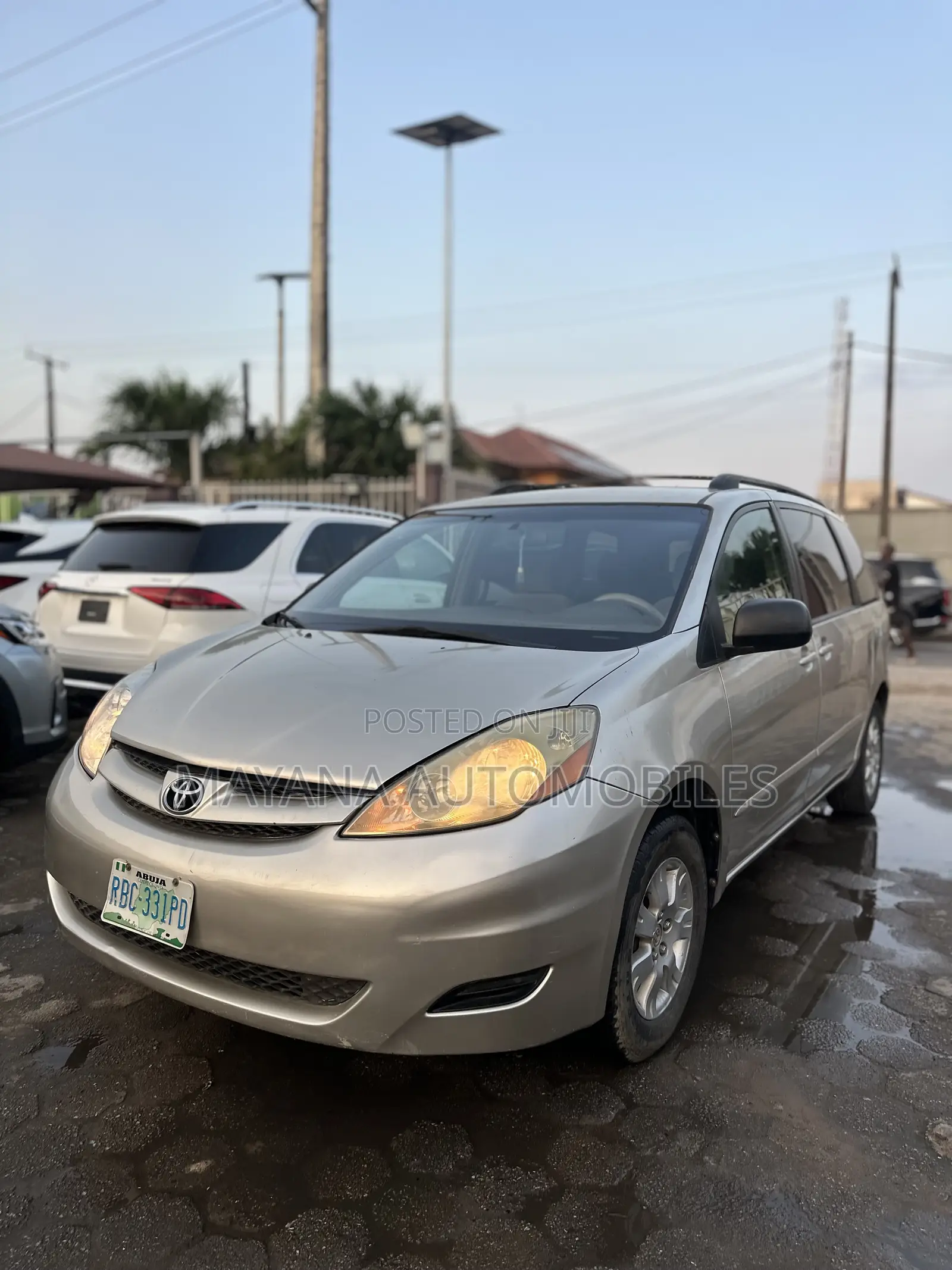 Toyota Sienna LE AWD 2006 Gold