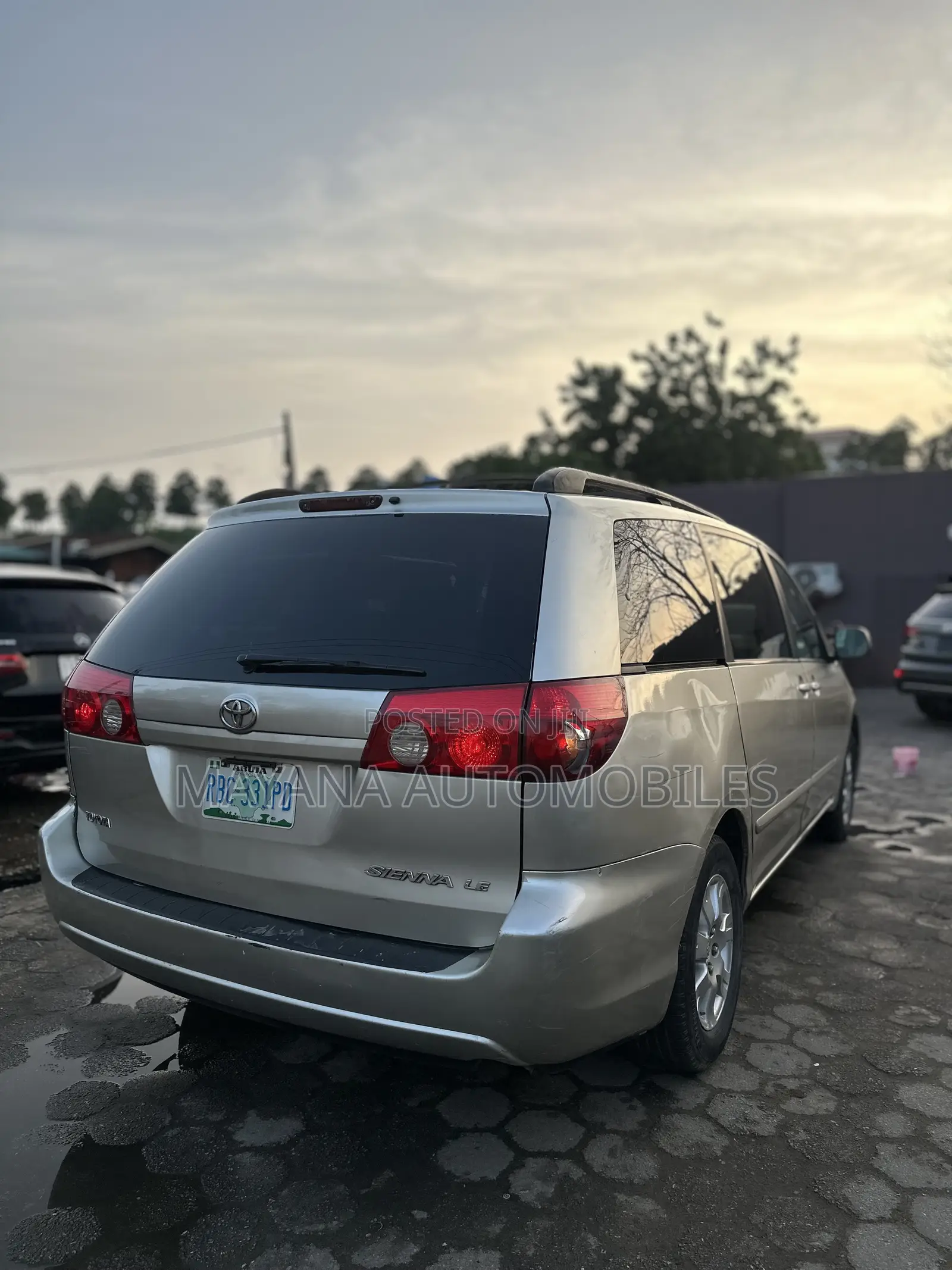 Toyota Sienna LE AWD 2006 Gold