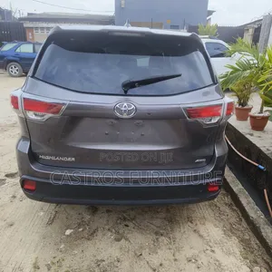 Toyota Highlander 2015 Brown