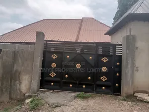 3bdrm House in Onyx Property, Karu-Nasarawa for sale