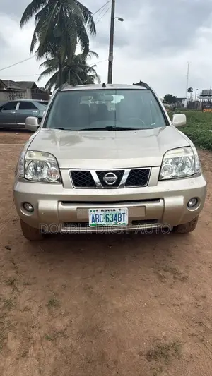 Nissan X-Trail 2005 Brown