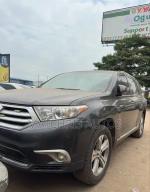 Toyota Highlander 2013 Gray