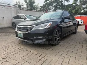Honda Accord Touring V6 4dr Sedan FWD (3.5L 6cyl 6A) 2017 Black