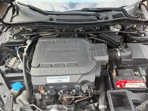 Honda Accord Touring V6 4dr Sedan FWD (3.5L 6cyl 6A) 2017 Black