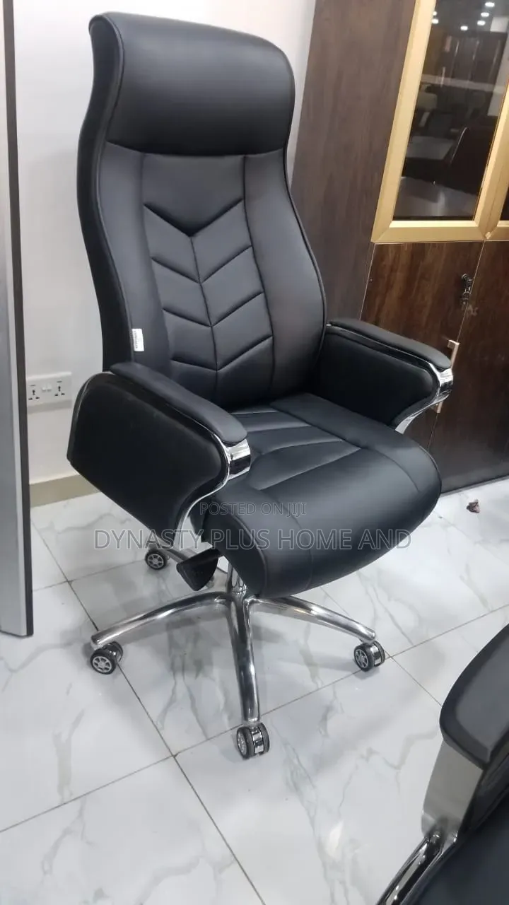 Student Chairs