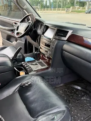 Lexus LX 570 AWD 2015 Black