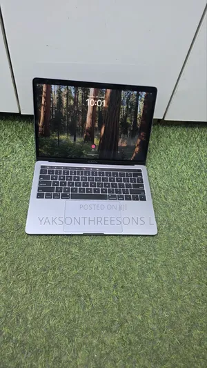Laptop Apple MacBook Pro 2020 16GB Intel Core i5 SSD 512GB