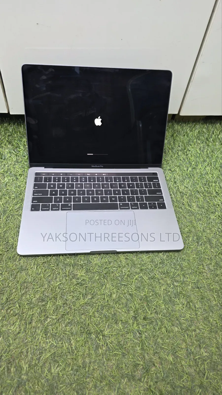 Laptop Apple MacBook Pro 2020 16GB Intel Core i5 SSD 512GB
