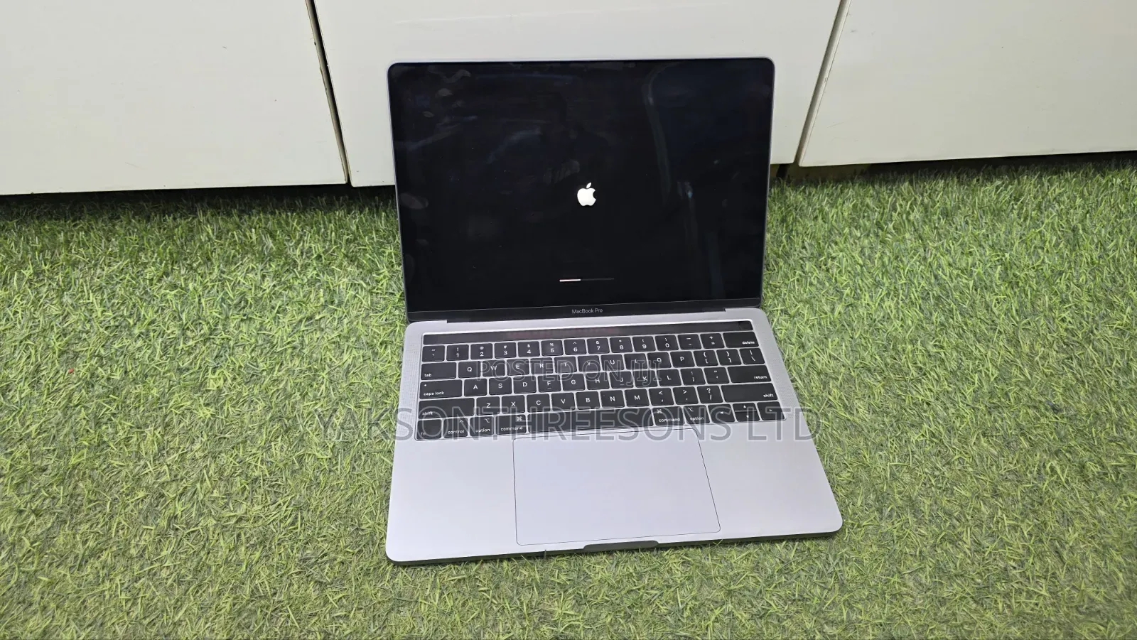 Laptop Apple MacBook Pro 2020 16GB Intel Core i5 SSD 512GB