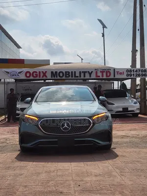 New Mercedes-Benz E350 2024 Green