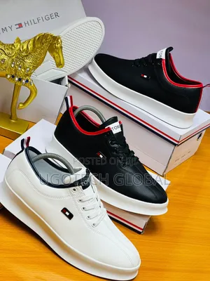 Quality Tommy Sneakers