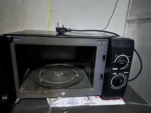 Midea 20L Microwave