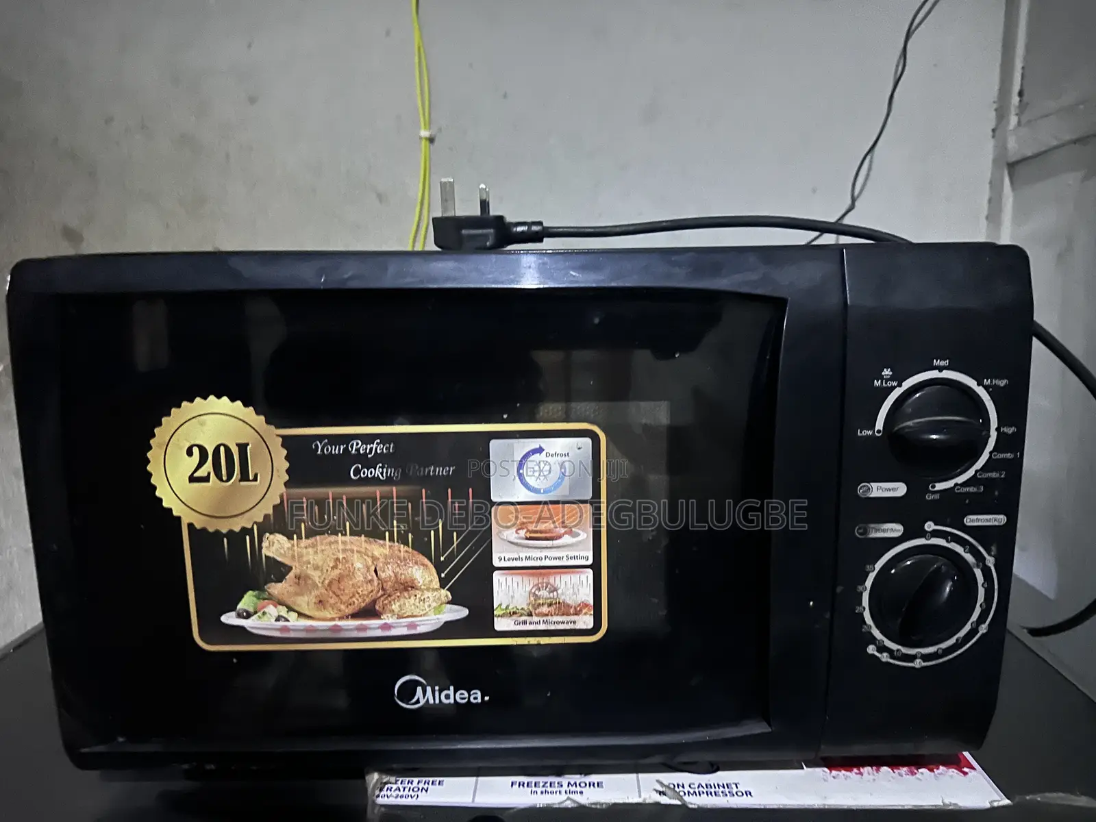 Midea 20L Microwave