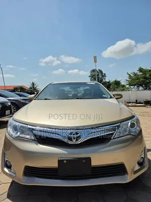 Toyota Camry 2013 Gold
