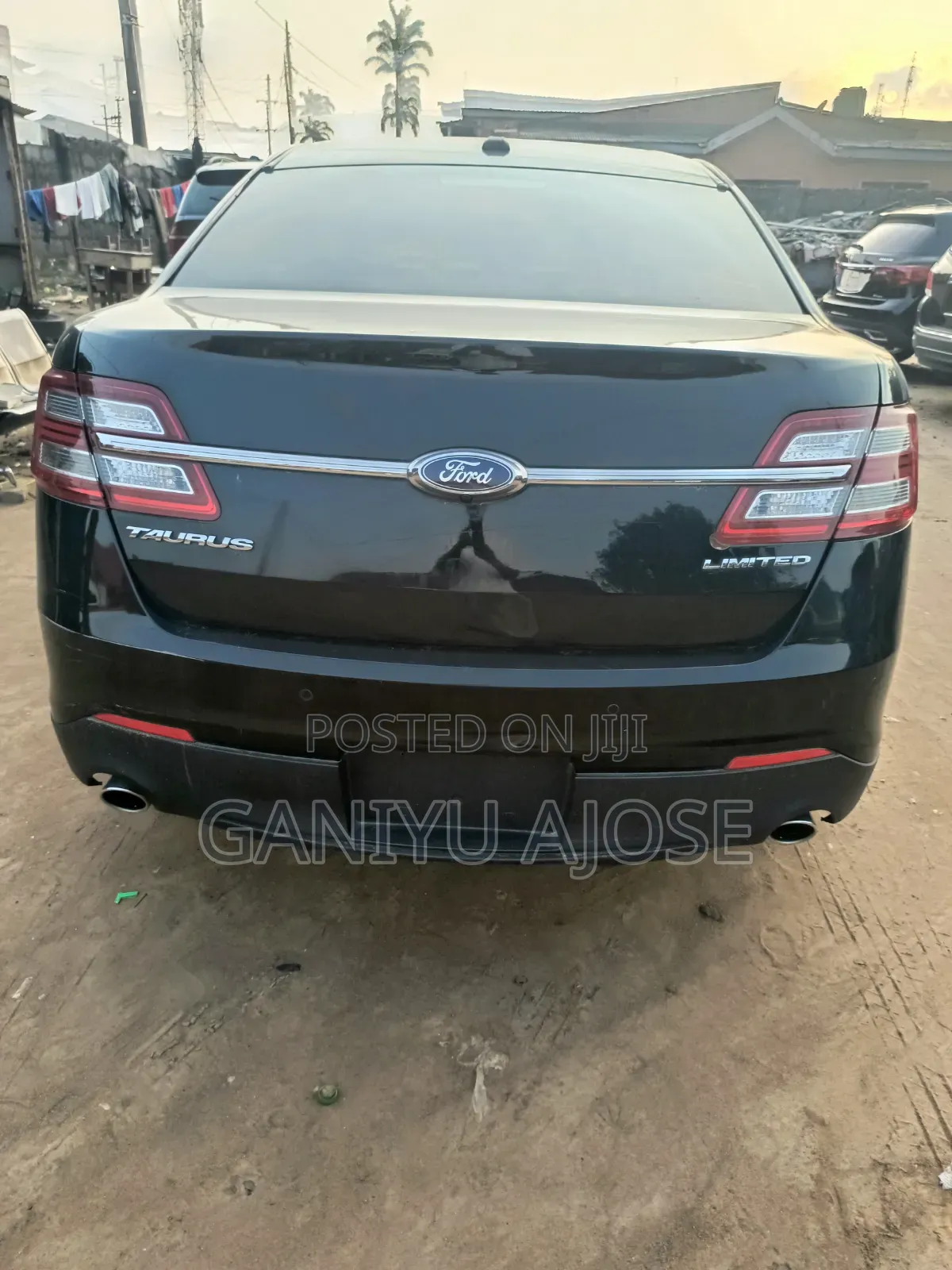 Ford Taurus 2017 Black