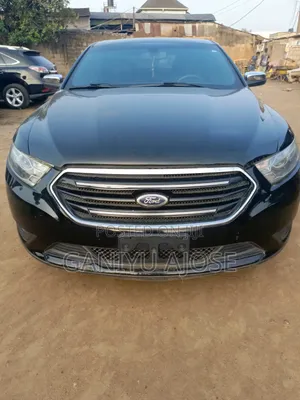 Ford Taurus 2017 Black