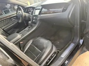 Ford Taurus 2017 Black