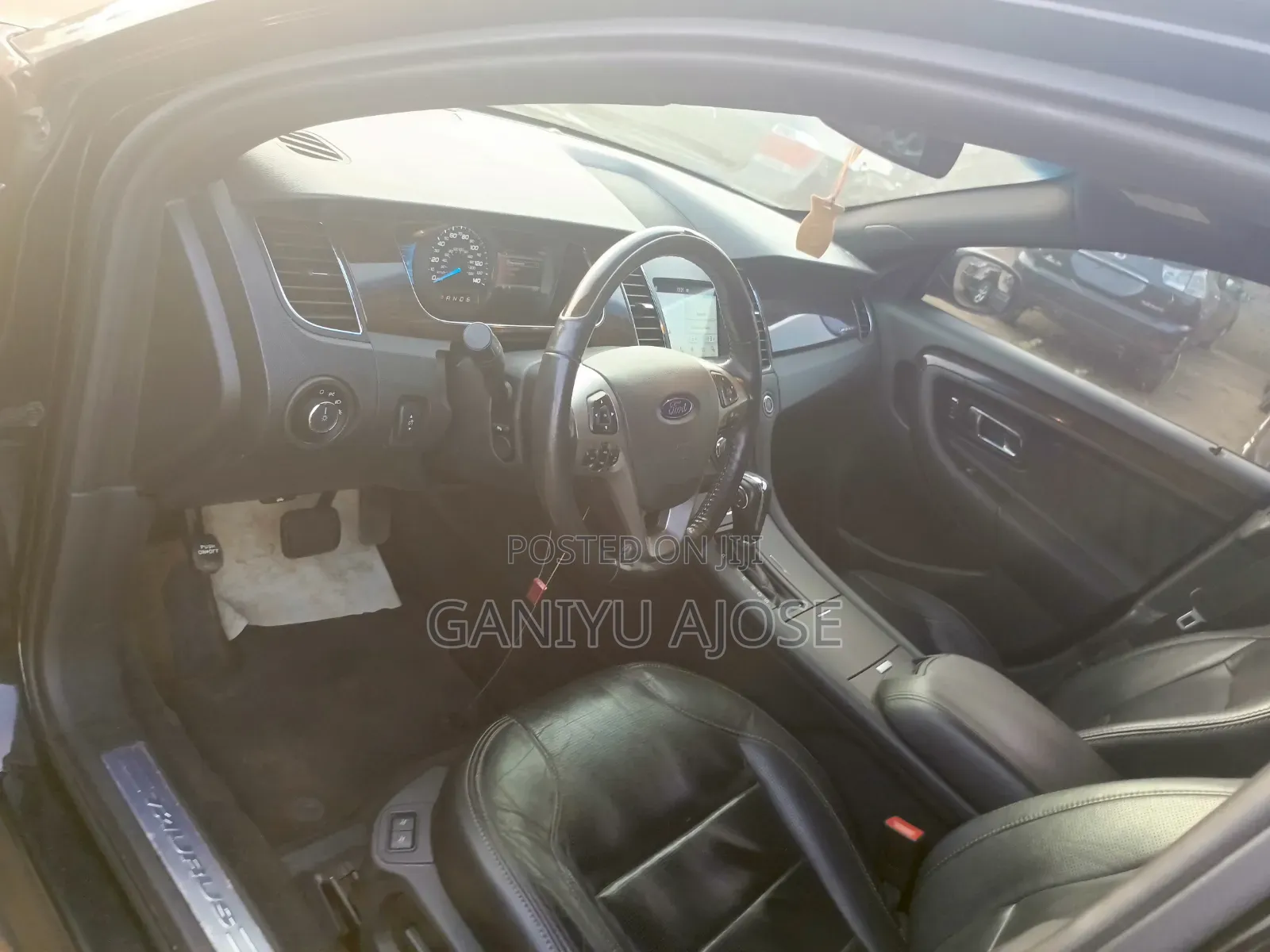 Ford Taurus 2017 Black