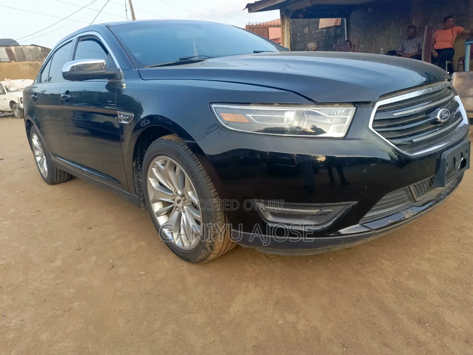 Ford Taurus 2017 Black