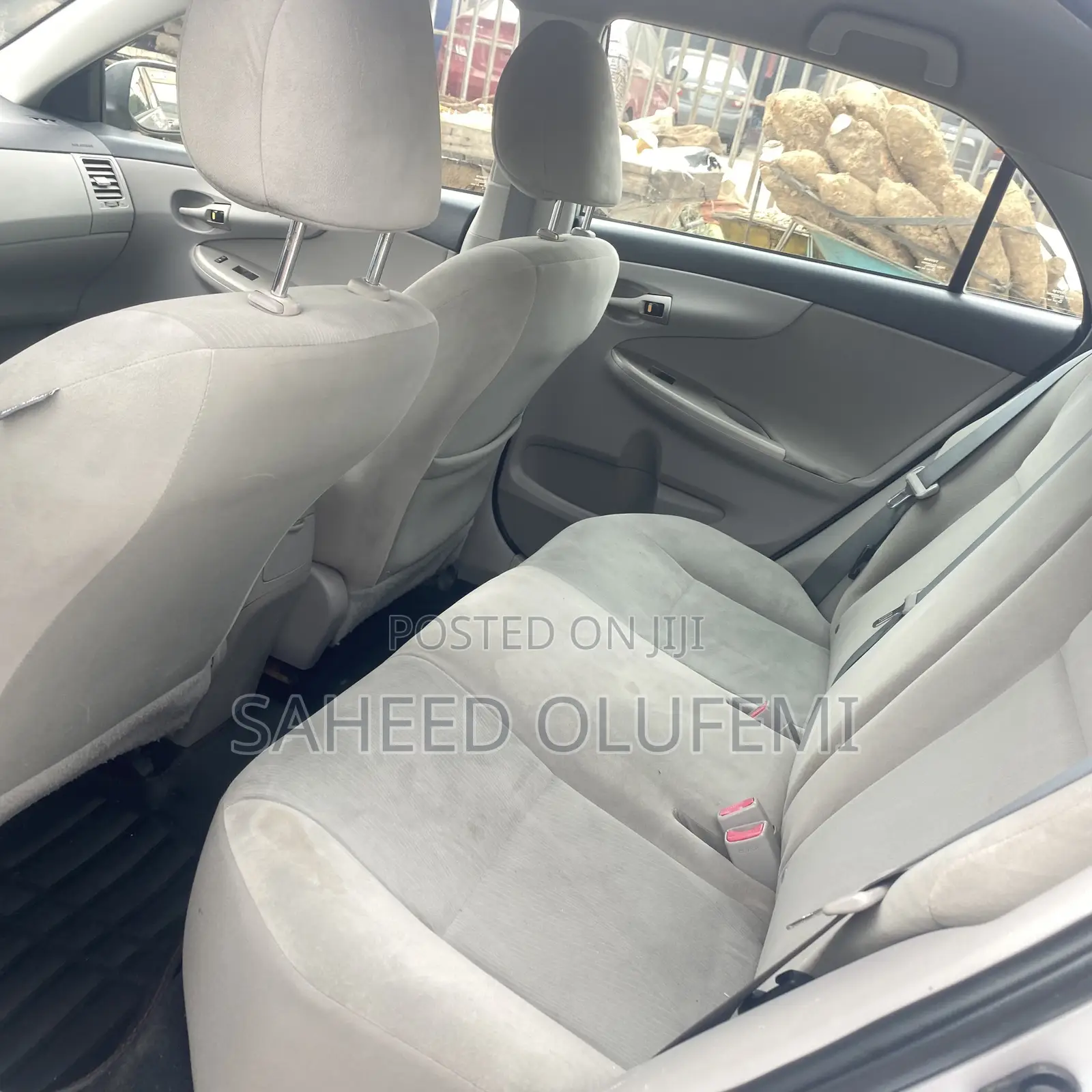 Toyota Corolla 2012 Silver