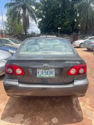 Toyota Corolla 2005 Gray