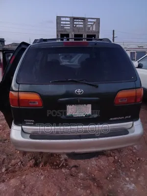 Toyota Sienna 1999 Gray