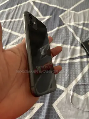 Apple iPhone 11 64 GB Black