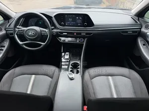 Hyundai Sonata SE 2020 Silver