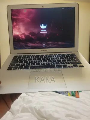 Macbook Air 2017 (13-Inch)