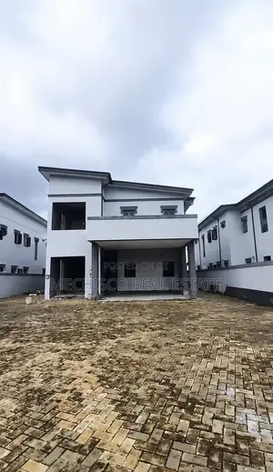 4bdrm Duplex in Eliozu for rent