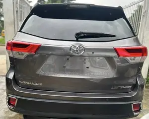 Toyota Highlander Limited V6 4x2 (3.5L 6cyl 6A) 2016 Gray