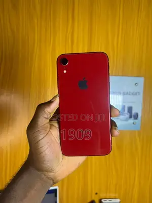 Apple iPhone XR 64 GB White