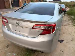 Toyota Camry SE Limited Edition 4dr Sedan (2.5L 4cyl 6A) 2012 Silver