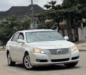 Toyota Avalon Limited Sedan FWD (3.5L 6cyl 6A) 2008 White