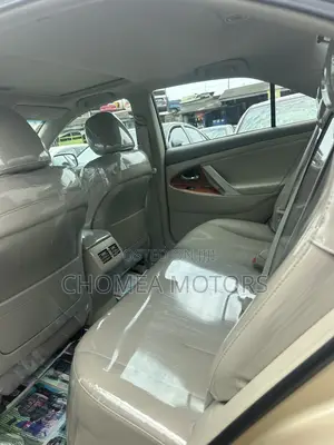 Toyota Camry 2011 Gold