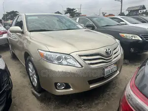 Toyota Camry 2011 Gold