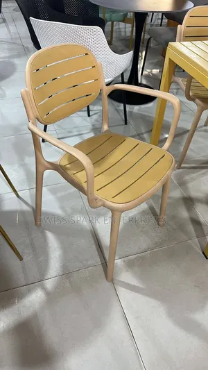 Modern Ergonomic Outdoor / Indoor Armchair