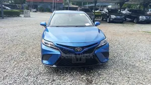 Toyota Camry 2019 Blue