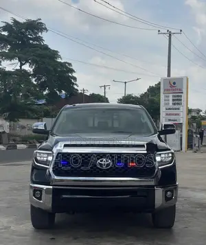 Toyota Tundra 2012 Black