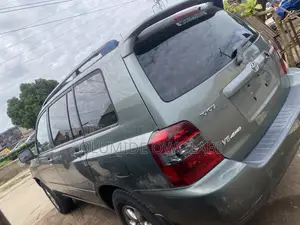 Toyota Highlander 4x4 2007 Green
