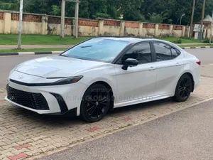 Toyota Camry XSE 2025 White